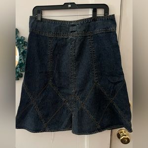 Women’s Skirt